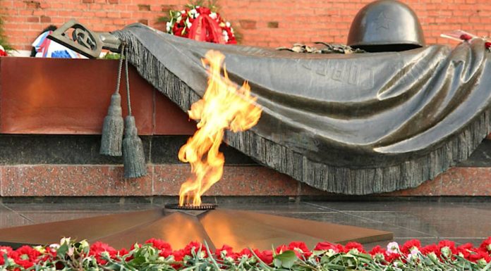 Имя твоё неизвестно, подвиг твой бессмертен
