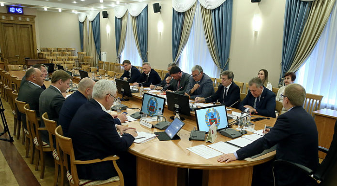 Благодаря программе губернатора Томенко Алтайский край получил еще 3,5 млрд на социалку